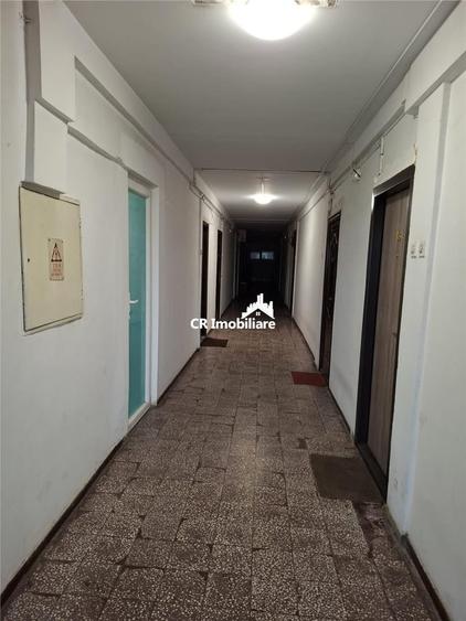 Garsonieră semidecomandată în Titan