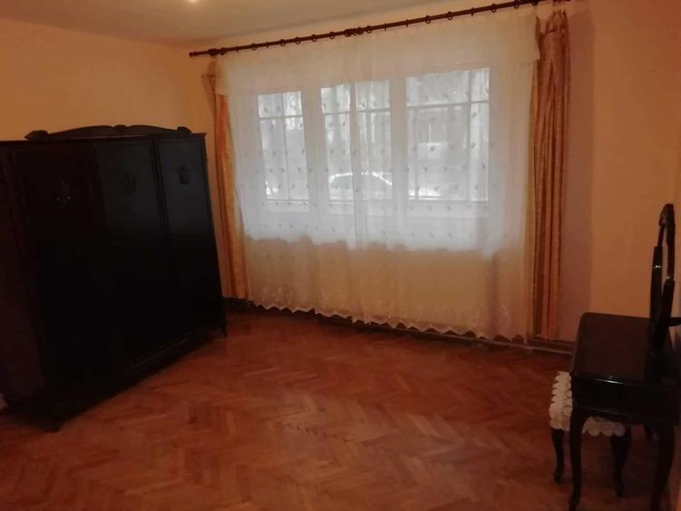 Apartament cu 2 camere nedecomandat în Tudor