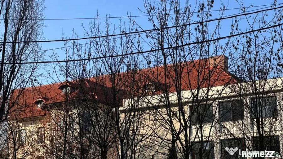 Spațiu comercial, de 126 mp, în Universitate