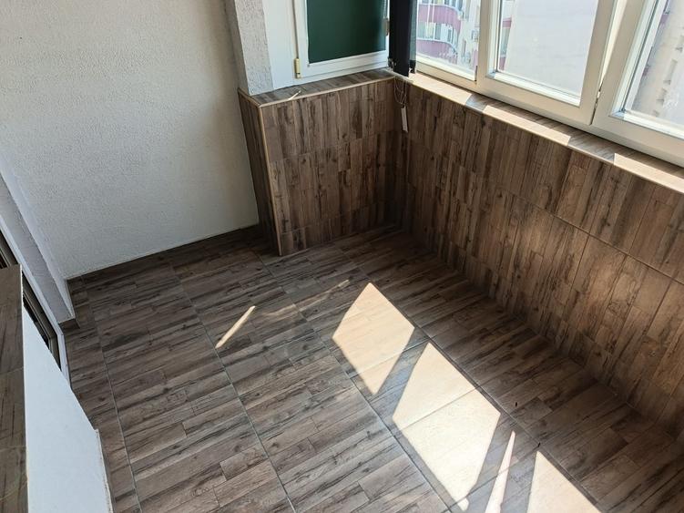 Apartament cu 2 camere decomandat în Titan