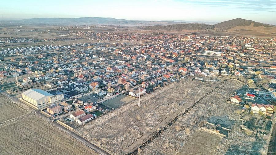 Teren Construcții intravilan de 19000 mp, în Sânpetru