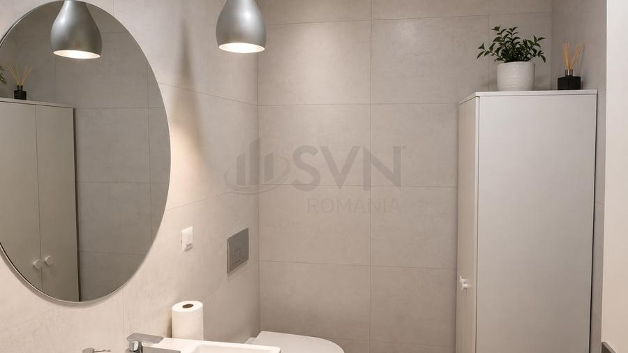 Apartament cu 4 camere semidecomandat în Barbu Văcărescu