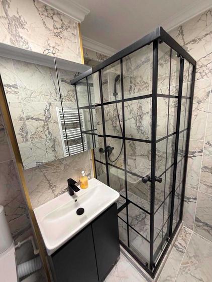 Apartament cu 2 camere decomandat în Școlilor