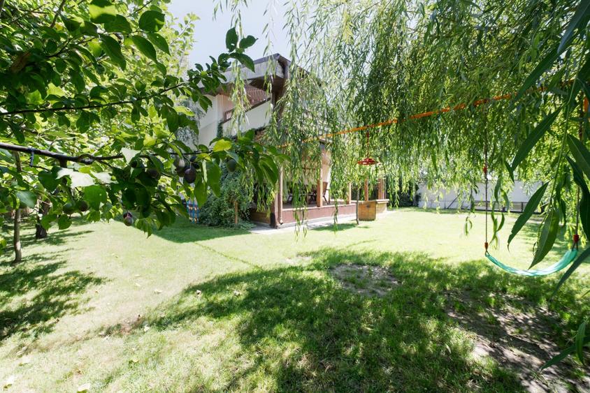 Casă individuală cu 6 camere cu Canalizare în Băneasa