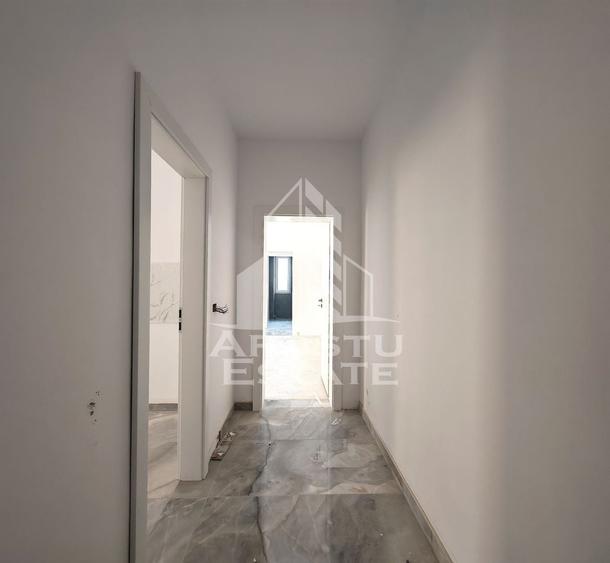 Apartament cu 3 camere decomandat în Giroc