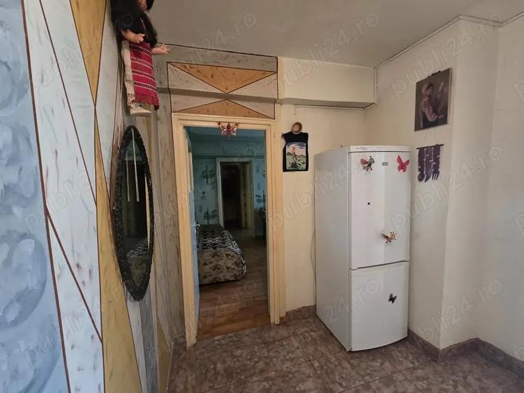 Apartament cu 2 camere semidecomandat în Independenței
