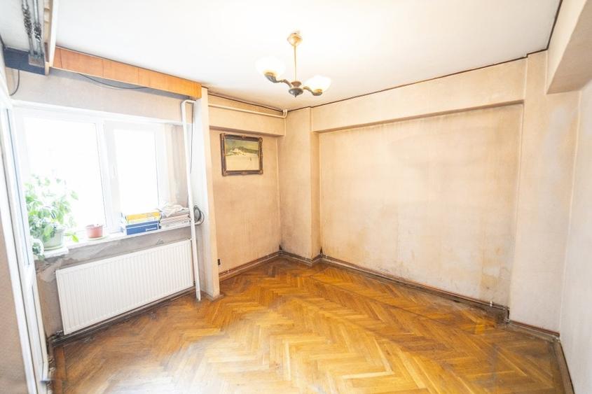 Apartament cu 3 camere decomandat în Ultracentral