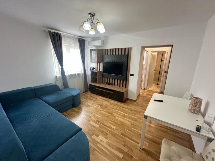 Apartament cu 2 camere semidecomandat, mobilat în Dorobanți