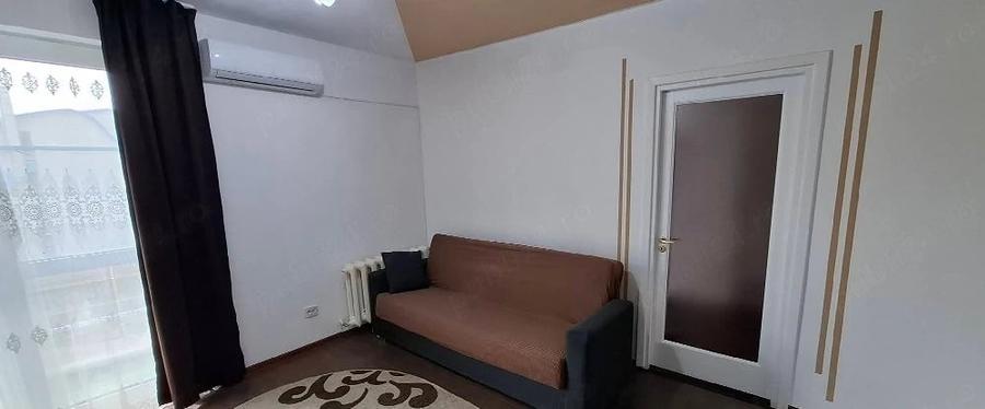 Apartament cu 2 camere decomandat în Sud