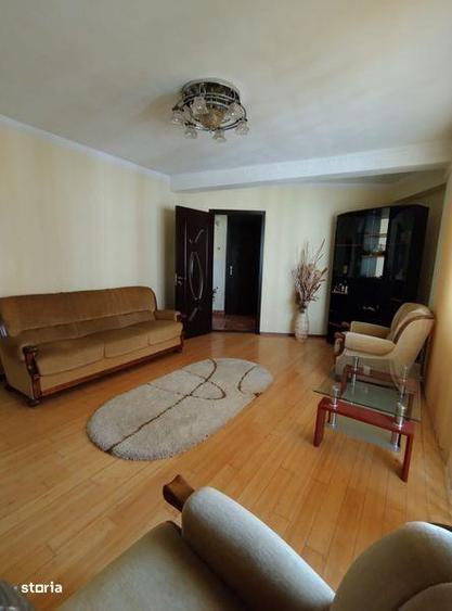 Apartament cu 3 camere în 2 Moldoveni