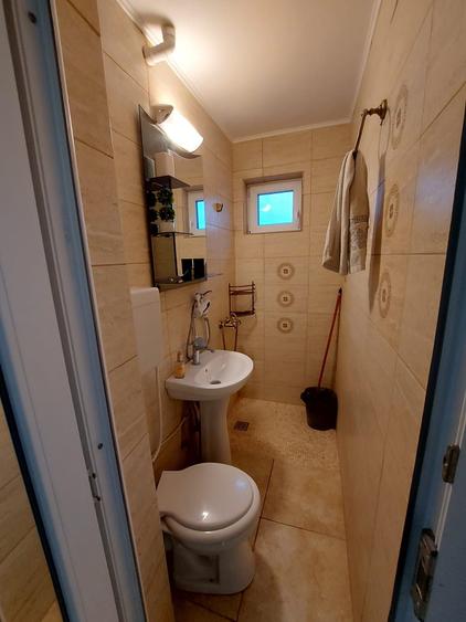 Garsonieră decomandată în Central