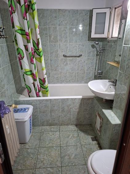 Apartament cu 3 camere decomandat în Pantelimon