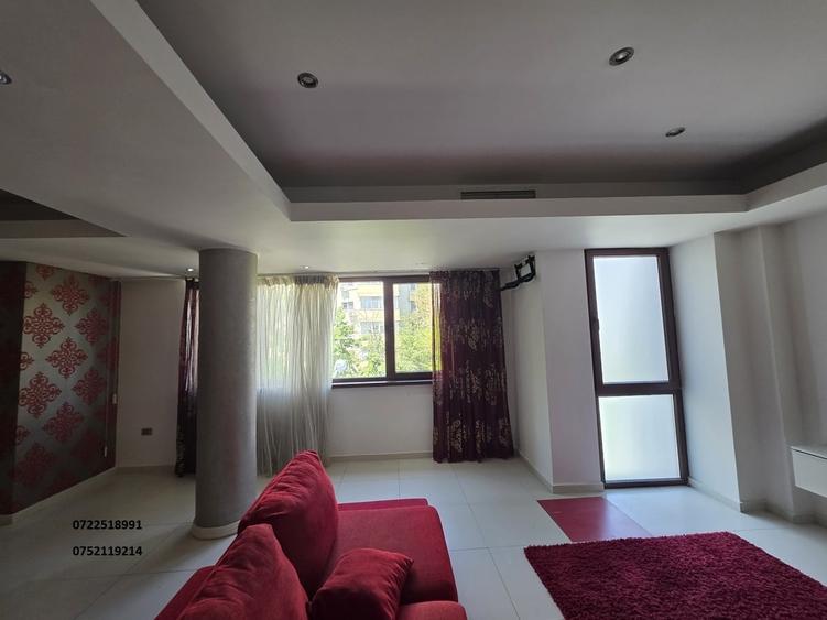 Apartament cu 3 camere decomandat, mobilat în Moșilor