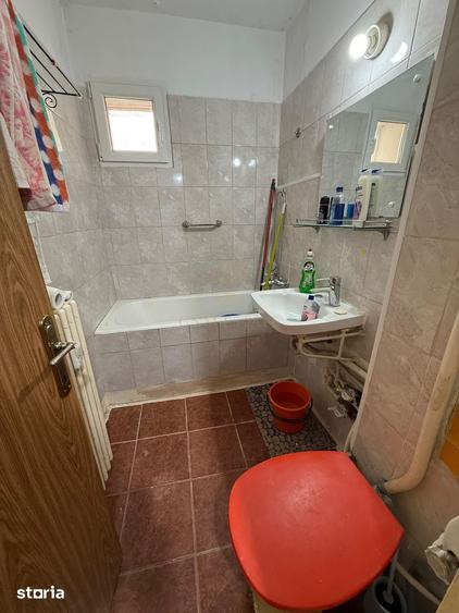 Apartament cu 2 camere decomandat în Drumul Taberei