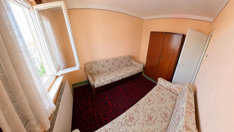Apartament cu 2 camere semidecomandat, mobilat în Micro 14