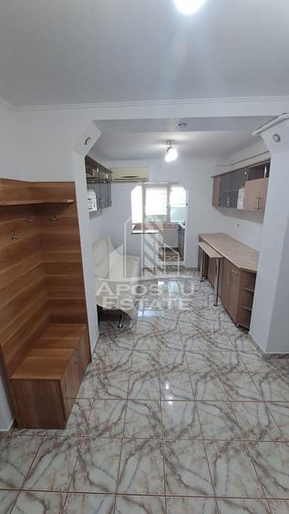 Apartament cu 2 camere decomandat în Lipovei