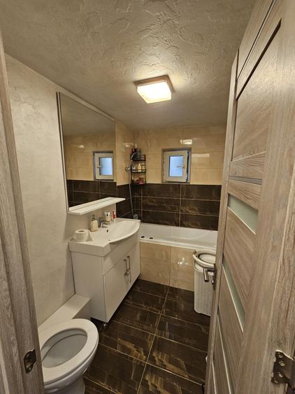 Apartament cu 2 camere decomandat în Buzaului