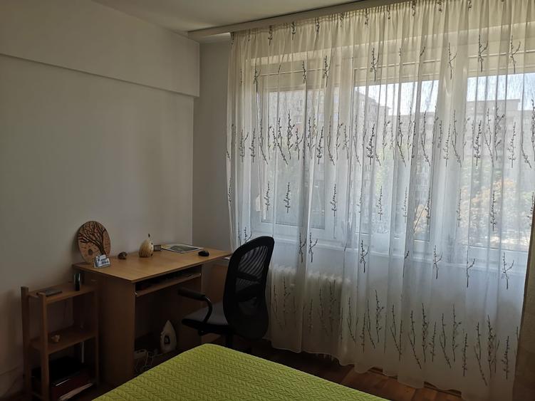 Apartament cu 2 camere semidecomandat în Brâncoveanu