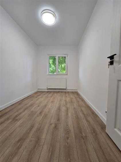 Apartament cu 3 camere decomandat în Dacia