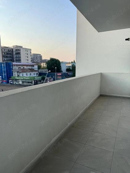 Proprietar inchiriez apartament 2 camere decomandat, NOU, parcare inclusa. - 1