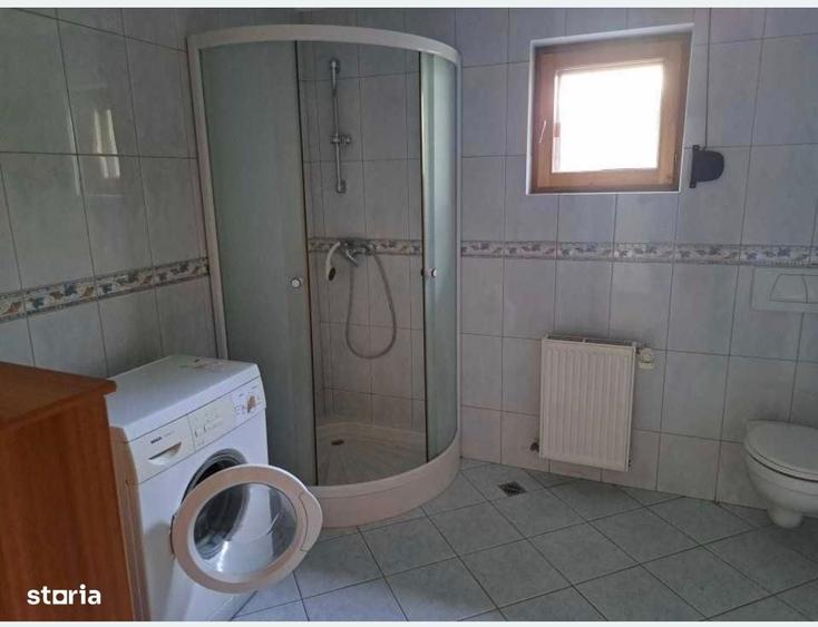 Casă cu 4 camere în Geamăna