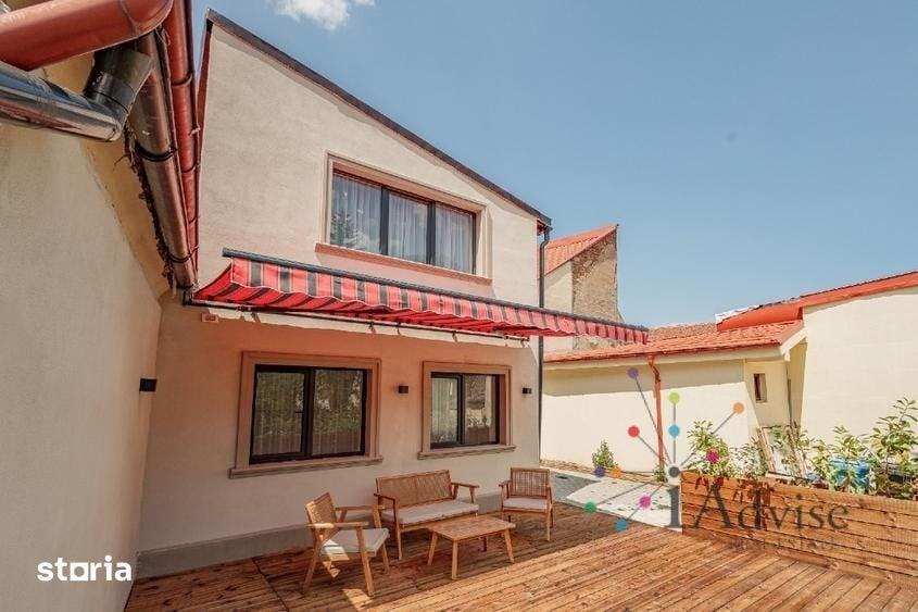 Casă cu 2 camere cu Teren 373 Mp în Schei