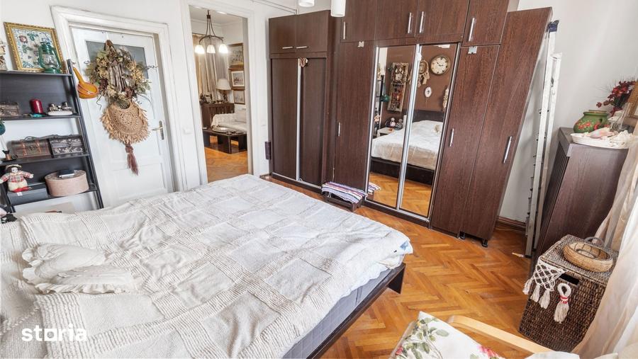 Apartament cu 3 camere în Centrul Civic