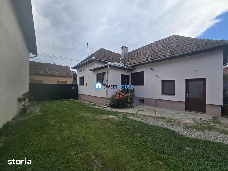 Casă cu 5 camere cu Teren 1011 Mp în Voila
