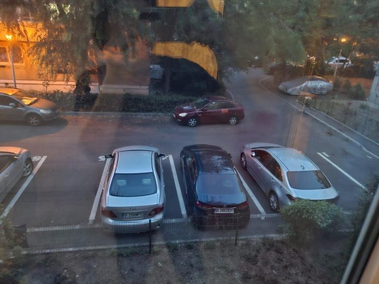 Apartament cu 3 camere decomandat, mobilat în Lujerului