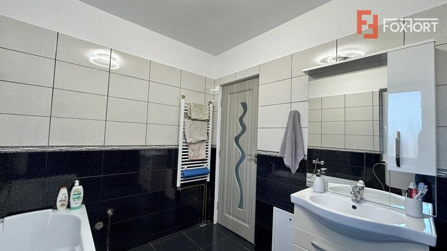 Duplex cu 3 camere cu Teren 300 Mp în Dumbrăvița