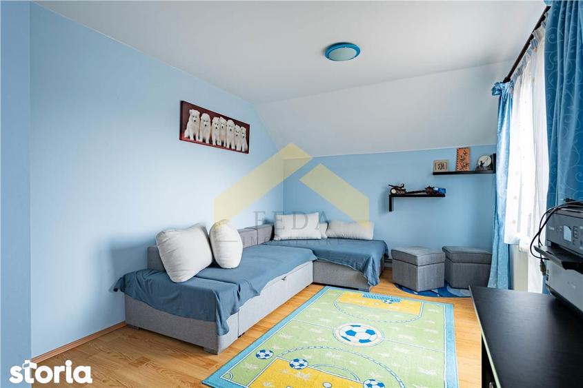 Casă cu 3 camere decomandat cu Teren 490 Mp în Zimandu Nou