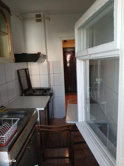 Garsonieră decomandată în Central