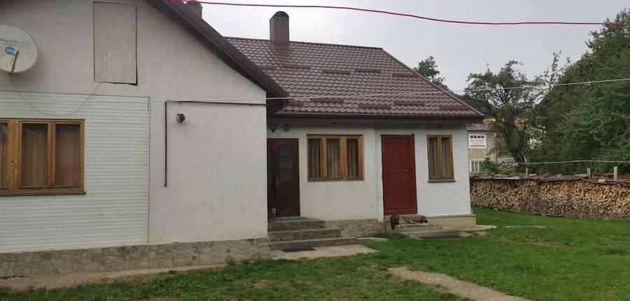 Casă individuală cu 3 camere cu Teren 352 Mp în Central