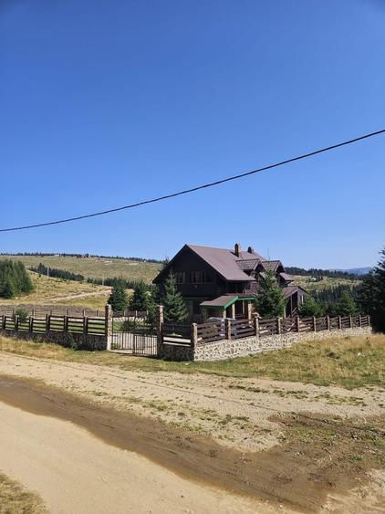 Casă cu 4 camere în Central