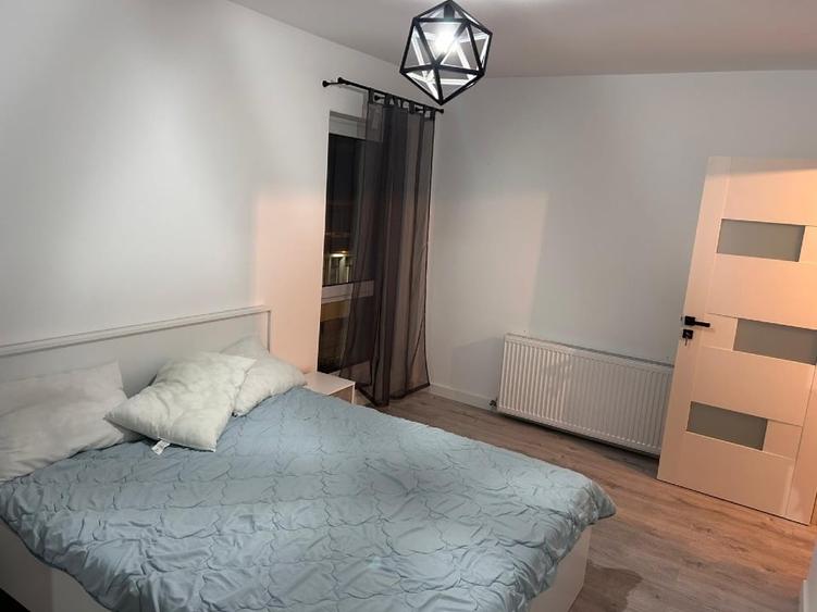 Apartament cu 2 camere decomandat în Calea Moldovei