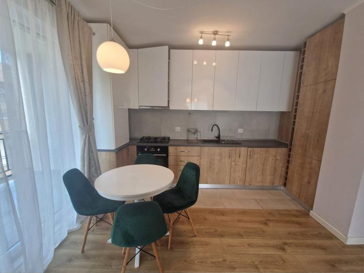 Apartament modern cu parcare si curte privata in Europa - 2