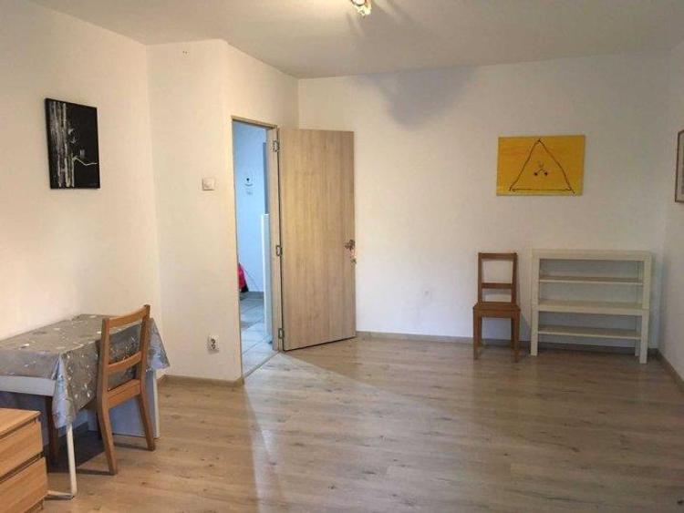 Garsonieră decomandată, mobilată în Tei