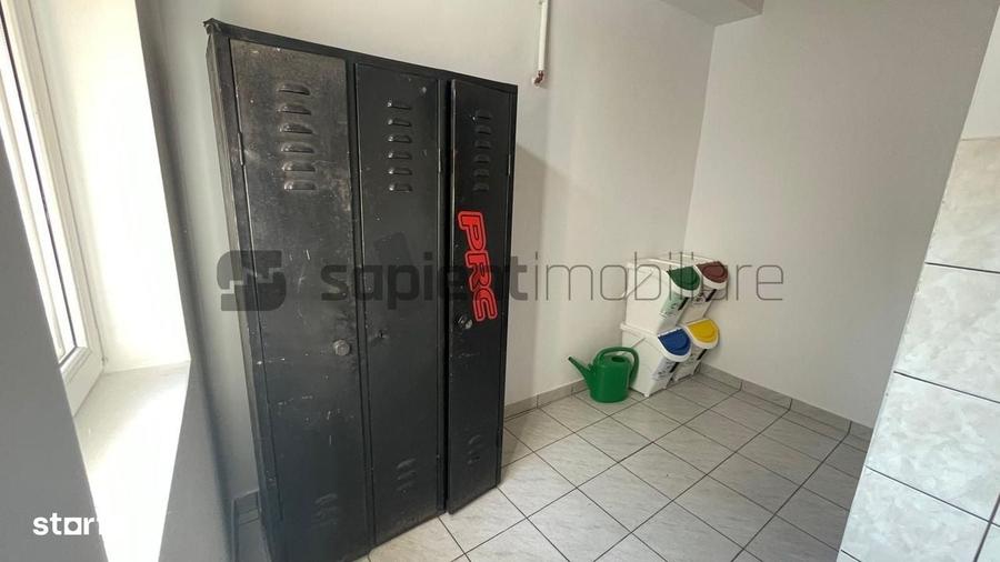Spațiu comercial, de 64 mp, în Central
