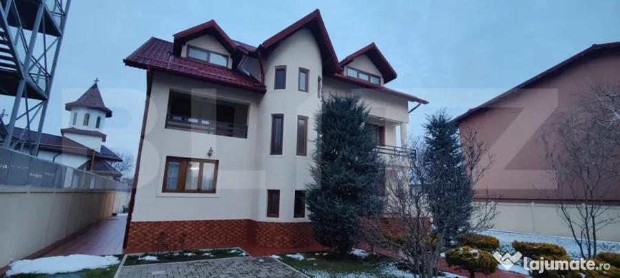 Casă cu 6 camere cu Teren 1178 Mp în Cetate