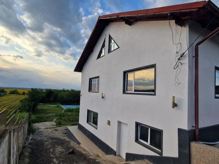 Casă cu 6 camere cu Teren 1597 Mp în Gorgota