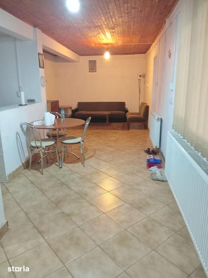 Casa cu 3 camere, curte mare ?i acces asfaltat - 3