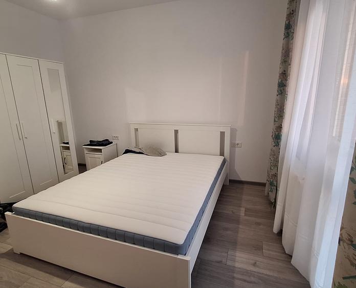 Apartament cu 2 camere decomandat, mobilat în Metalurgiei
