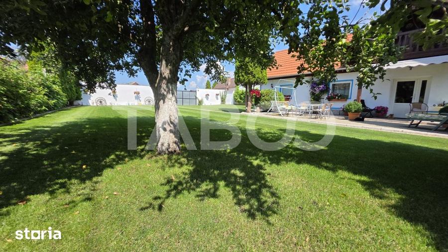 Casă cu 4 camere cu Teren 3150 Mp în Central