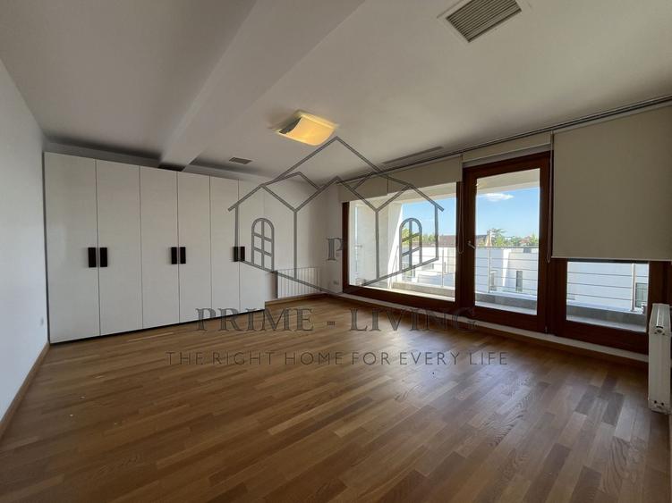 Duplex cu 6 camere cu Piscina în Nord