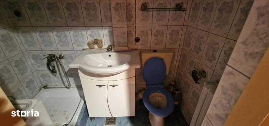 Apartament cu 2 camere nedecomandat în Cornișa