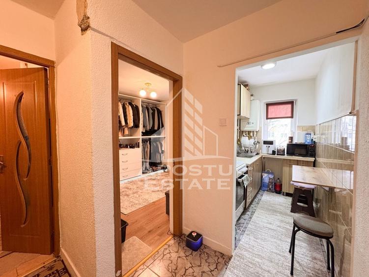 Apartament cu 2 camere decomandat, mobilat în Sud