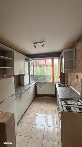 Apartament cu 2 camere decomandat, mobilat în Depozitelor