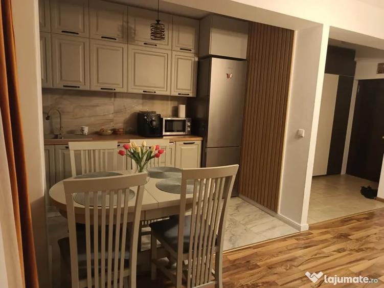 Apartament cu 2 camere semidecomandat în George Enescu