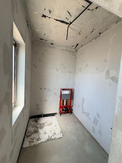 Duplex cu 5 camere cu Canalizare în Chișoda