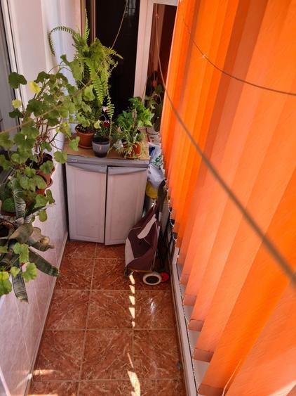 Apartament cu 2 camere semidecomandat în Gorjului
